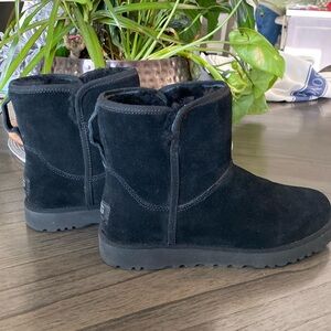 UGG Cory II Boots Bootie Black Size 7.5